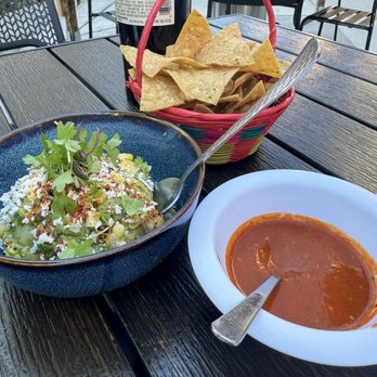 El Xangarrito - Guacamole - Mexican Near Me - Chicago, Illinois El Xangarrito - Guacamole - Mexican Near Me - Chicago, Illinois