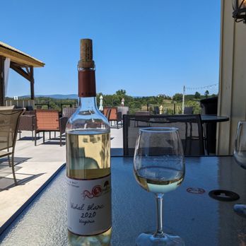 Barrel Oak Winery & Brewery - Vidal blanc - Wineries Near Me - Delaplane, Virginia Barrel Oak Winery & Brewery - Vidal blanc - Wineries Near Me - Delaplane, Virginia