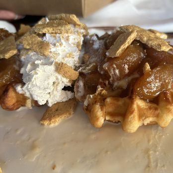 Bosscat Kitchen & Libations - New American Near Me - Houston, Texas