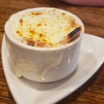 Houlihan's - Cup of French onion soup - Bars Near Me - Chanhassen, Minnesota Houlihan's - Cup of French onion soup - Bars Near Me - Chanhassen, Minnesota