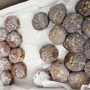 Warsaw Grocery Store - On weekends call ahead to see if they have Pączki -- Polish filled donuts in assorted flavors - Grocery Near Me - Miami, Florida