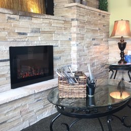 Waiting area is very cozy :)
