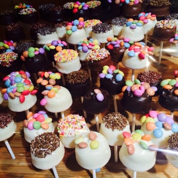 Maison Georges Larnicol - Cake pops!! - Chocolatiers & Shops Near Me - Paris, 75