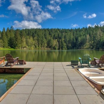 Lost Lake Resort - Dock has paddle & row boats. - RV Parks Near Me - Olympia, Washington