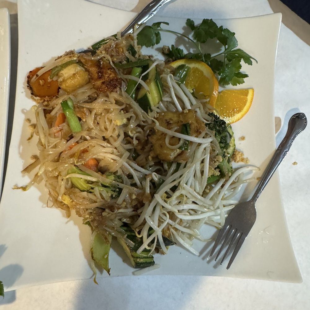 It's Thai Time Restaurant - Pad Thai - Thai Near Me - New Haven, Connecticut It's Thai Time Restaurant - Pad Thai - Thai Near Me - New Haven, Connecticut