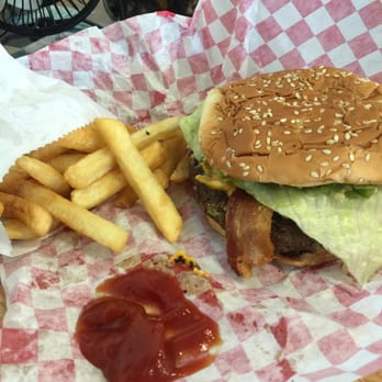 Scenic Drive In - Sandwiches Near Me - Modesto, California