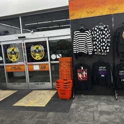 Spirit Halloween