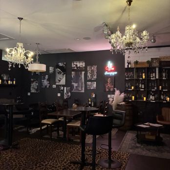 Devine Wine Bar - Speakeasy - Wine Bars Near Me - Spring Branch, Texas