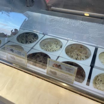 Häagen-Dazs - Ice cream options - Juice Bars & Smoothies Near Me - Hollywood, Florida Häagen-Dazs - Ice cream options - Juice Bars & Smoothies Near Me - Hollywood, Florida