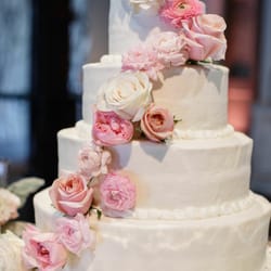 That Special Touch Cakes And Flowers