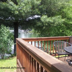 Bacchus Wine Shoppe - Lake Chatuge side deck and entrance!