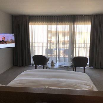 CIVANA - King room with balcony - Resorts Near Me - Carefree, Arizona CIVANA - King room with balcony - Resorts Near Me - Carefree, Arizona
