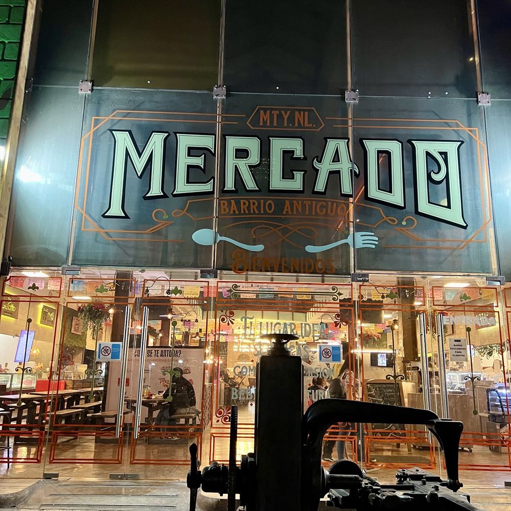 Mercado Barrio Antiguo - front facade - Bars Near Me - Monterrey, NLE