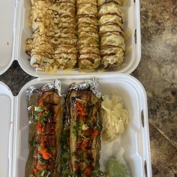 Umi Sushi - Lion king roll Tom & Jerry roll Fried California roll Crunch roll - Sushi Bars Near Me - Vacaville, California Umi Sushi - Lion king roll Tom & Jerry roll Fried California roll Crunch roll - Sushi Bars Near Me - Vacaville, California
