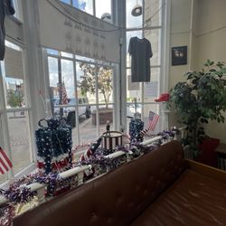 Daniel’s Barbershop on the Square