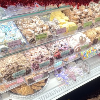 Pat and Toni's Sweet Things - Ice Cream & Frozen Yogurt Near Me - Deland, Florida
