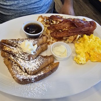 The Blueberry Cafe - Waffles Near Me - Kettering, Ohio