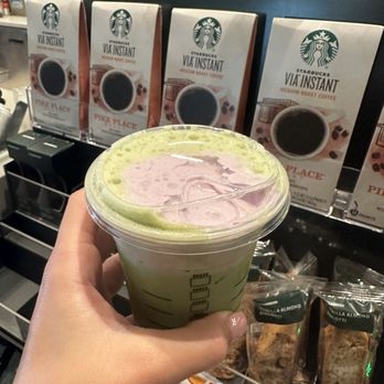 Starbucks - Coffee & Tea Near Me - Malibu, California