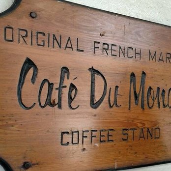 Cafe Du Monde - Cafes Near Me - New Orleans, Louisiana