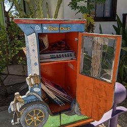 Vera Cruz House - Community library