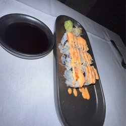 Veekoo - Spicy salmon roll