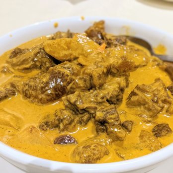 Henry's Cuisine - Curry Beef Brisket - Asian Fusion Near Me - Alhambra, California Henry's Cuisine - Curry Beef Brisket - Asian Fusion Near Me - Alhambra, California