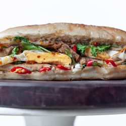 Neva's Pizza, Pasta, atbp. - Chicken Banh Mi