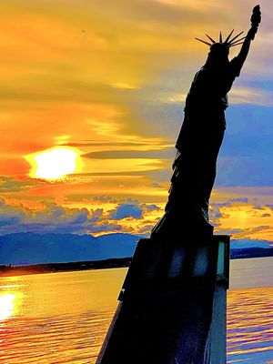 Alki Beach by null