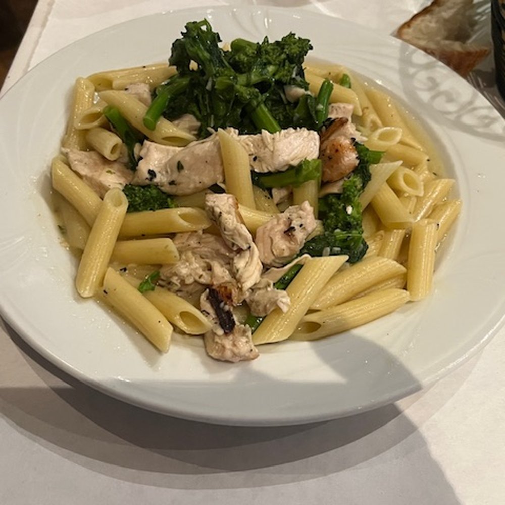Papazzio Restaurant - Pollo e penne - Italian Near Me - Bayside, New York Papazzio Restaurant - Pollo e penne - Italian Near Me - Bayside, New York