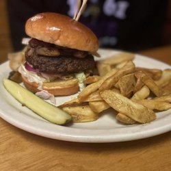 Texas Roadhouse - Smokehouse burger