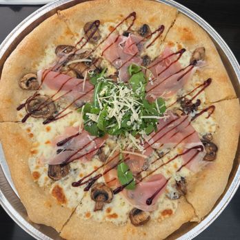 Sky High Pie - Italian Near Me - Joshua Tree, California Sky High Pie - Italian Near Me - Joshua Tree, California