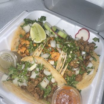 Los Antojitos Taqueria - Chicken and carne tacos - Food Trucks Near Me - Hollywood, Florida Los Antojitos Taqueria - Chicken and carne tacos - Food Trucks Near Me - Hollywood, Florida