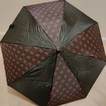 T-Mobile - My free T-Mobile Tuesday umbrella... Thank you! - Mobile Phones Near Me - Honolulu, Hawaii T-Mobile - My free T-Mobile Tuesday umbrella... Thank you! - Mobile Phones Near Me - Honolulu, Hawaii
