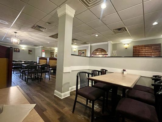 Olive Grove Restaurant & Lounge by null