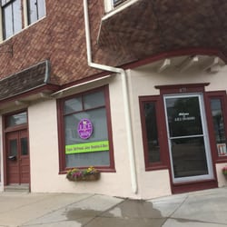 Juice On Main - Juice On Main of Medfield -- 479 Main Street / Route 109, Junction of North Street, Medfield Storefront