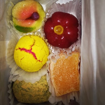 Hogetsu Bakery - Bakeries Near Me - Chula Vista, California