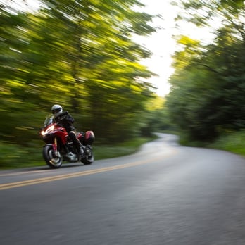Moto Vermont - Motorcycle Rental Near Me - Milton, Vermont