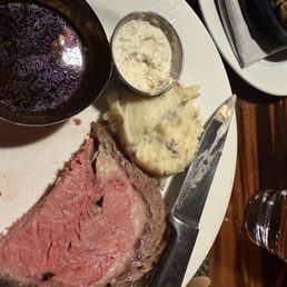 Supper Club Style Prime Rib was so delicious, i almost forgot to take the photo! lol! Supper Club Style Prime Rib was so delicious, i almost forgot to take the photo! lol!