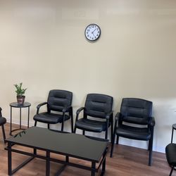 Bella Threading Studio - Waiting area