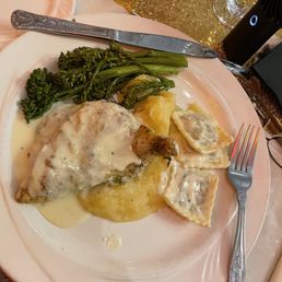 Chicken with mash potatoes and broccolini Chicken with mash potatoes and broccolini