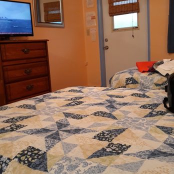 Pelican Post Motel - Double beds it very efficient close walk to beach! - Hotels Near Me - Bradenton Beach, Florida Pelican Post Motel - Double beds it very efficient close walk to beach! - Hotels Near Me - Bradenton Beach, Florida