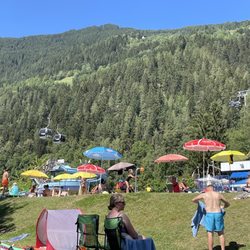 Schwimmbad Ötz - The place is right by a ski lift.