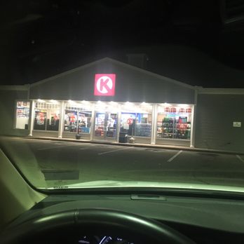 Circle K - the front of a convenience store at night - Convenience Stores Near Me - Hudson, New Hampshire