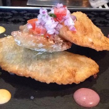 Sardi's Pollo A La Brasa - Empanadas are great crispy fried deliciousness with choice of made fresh daily sauces! - Peruvian Near Me - Olney, Maryland