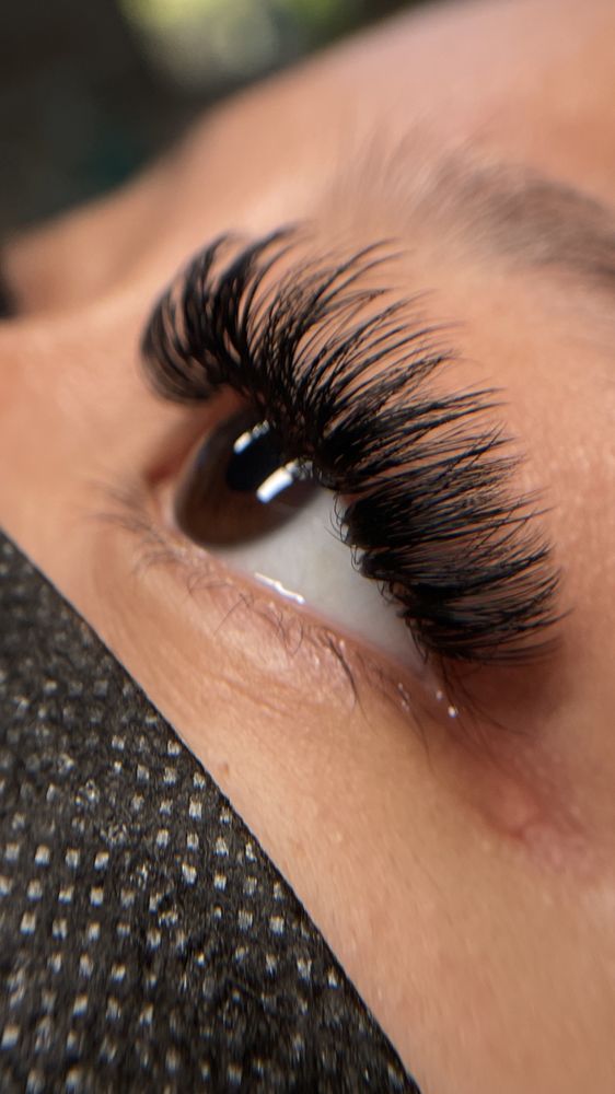 Lenox & Stone Skincare Logo