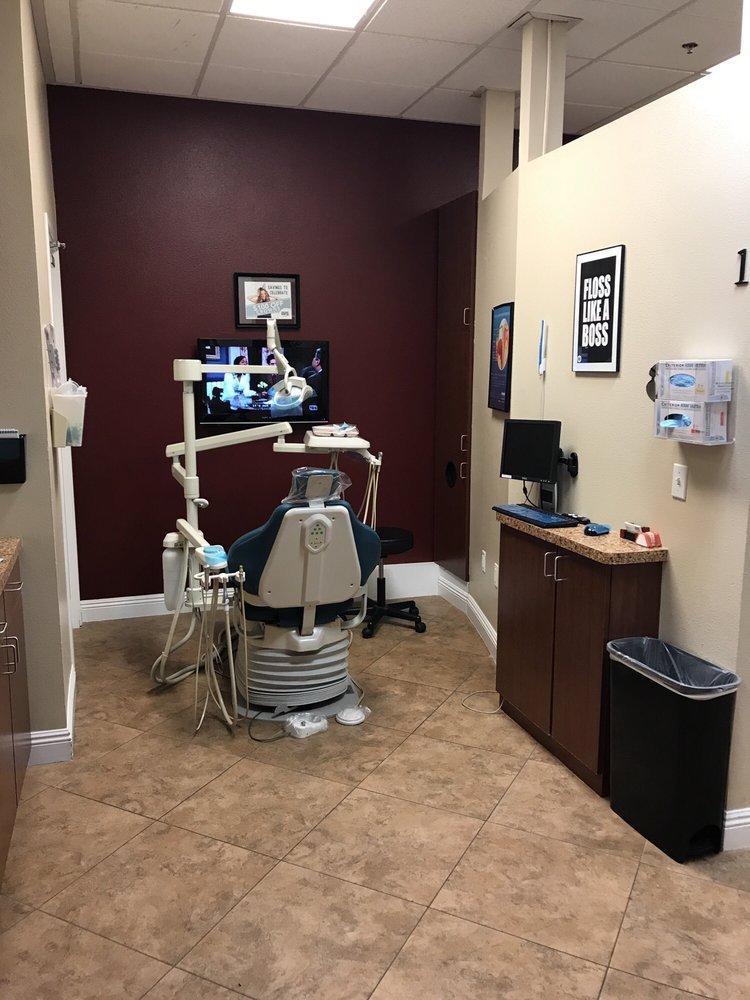 DISCOUNT DENTAL 12 Photos & 33 Reviews Orthodontists 60 N 25th St