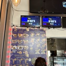 Al Barak Mediterranean Grill - Order counter