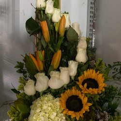Lupita's Floral Shop - Beautiful arrangement for the parents of our newest grandchild.