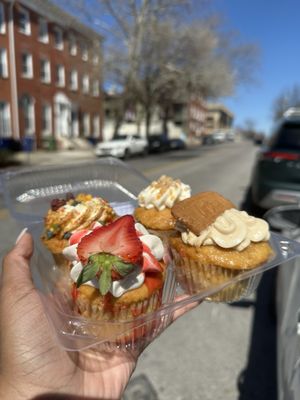 Sistahs' Sweets by null