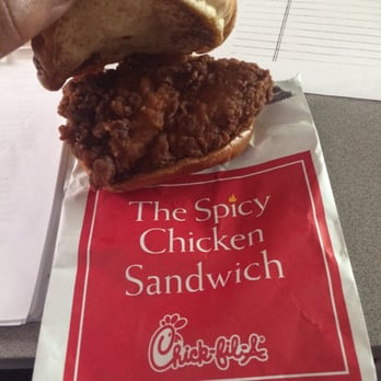 Chick-fil-A - Spicy chicken sandwich - Fast Food Near Me - Ocoee, Florida